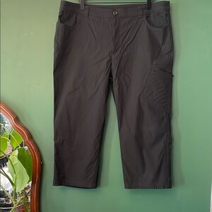 Eddie Bauer Women's 16 Black Tech Capri Pants Outdoor Hiking